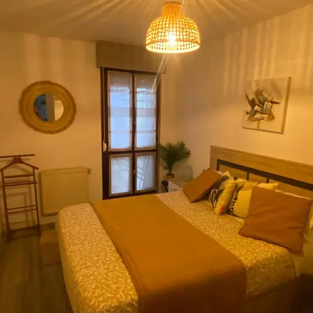 Centro Novort * Χιχόν